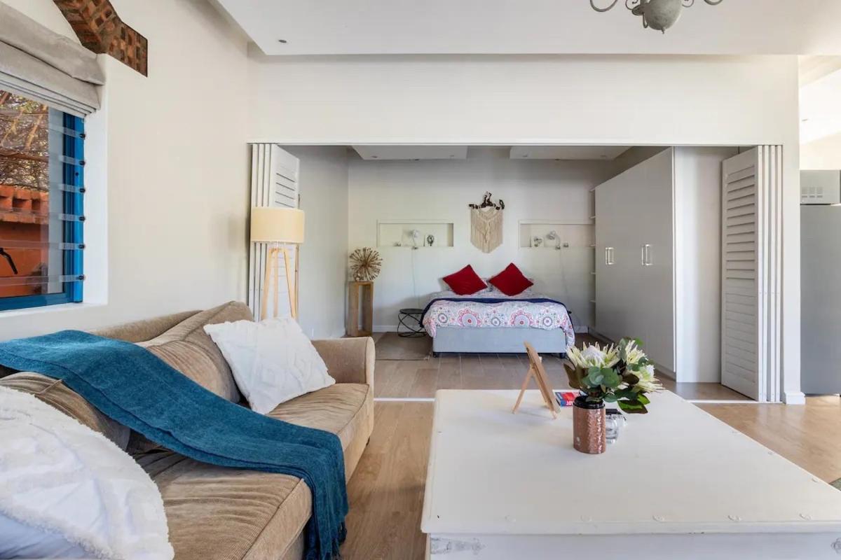 Sunset Beach Holiday Accommodation Cape Town Exterior photo